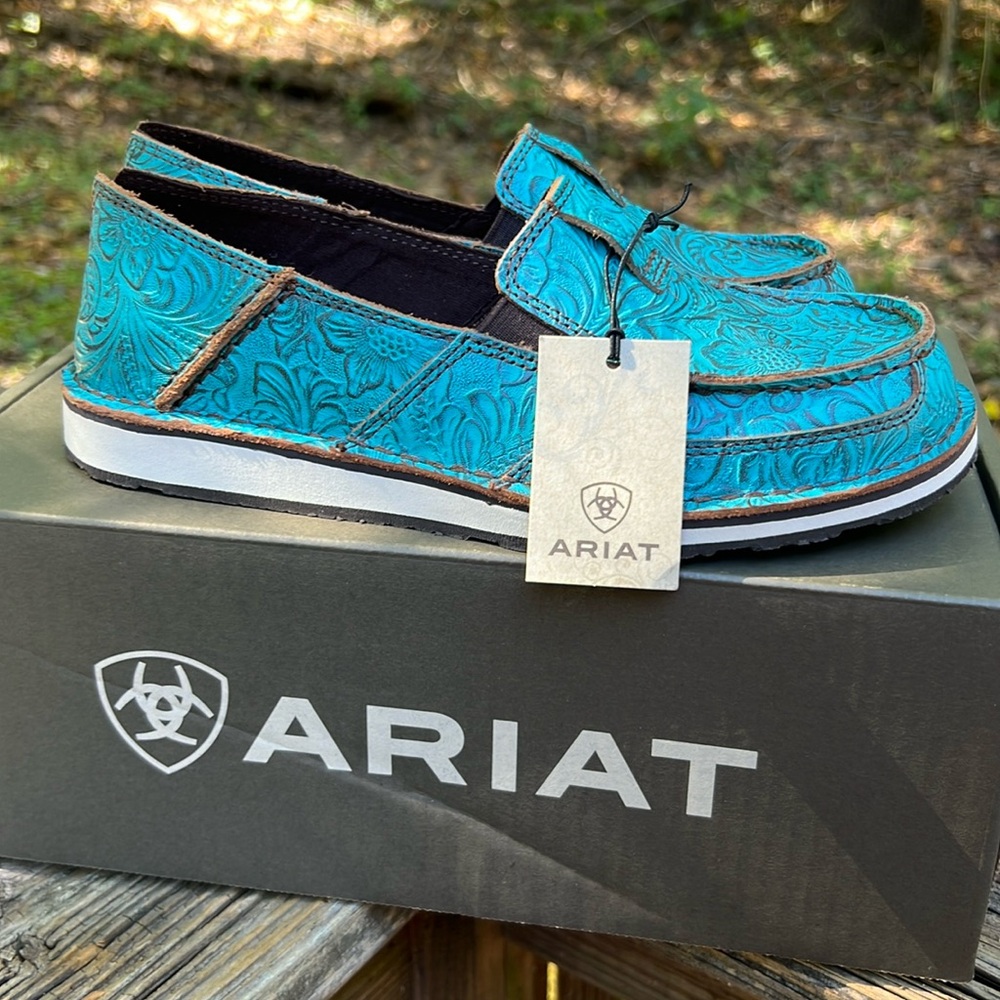 Ariat Women's Cruiser Turq Embossed Loafer Shoes 7.5 NWT